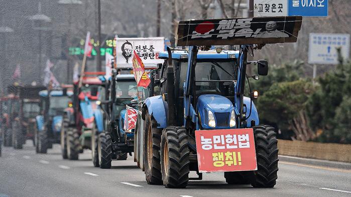 "대통령 파면하라" 집회…트랙터 상경 시위도